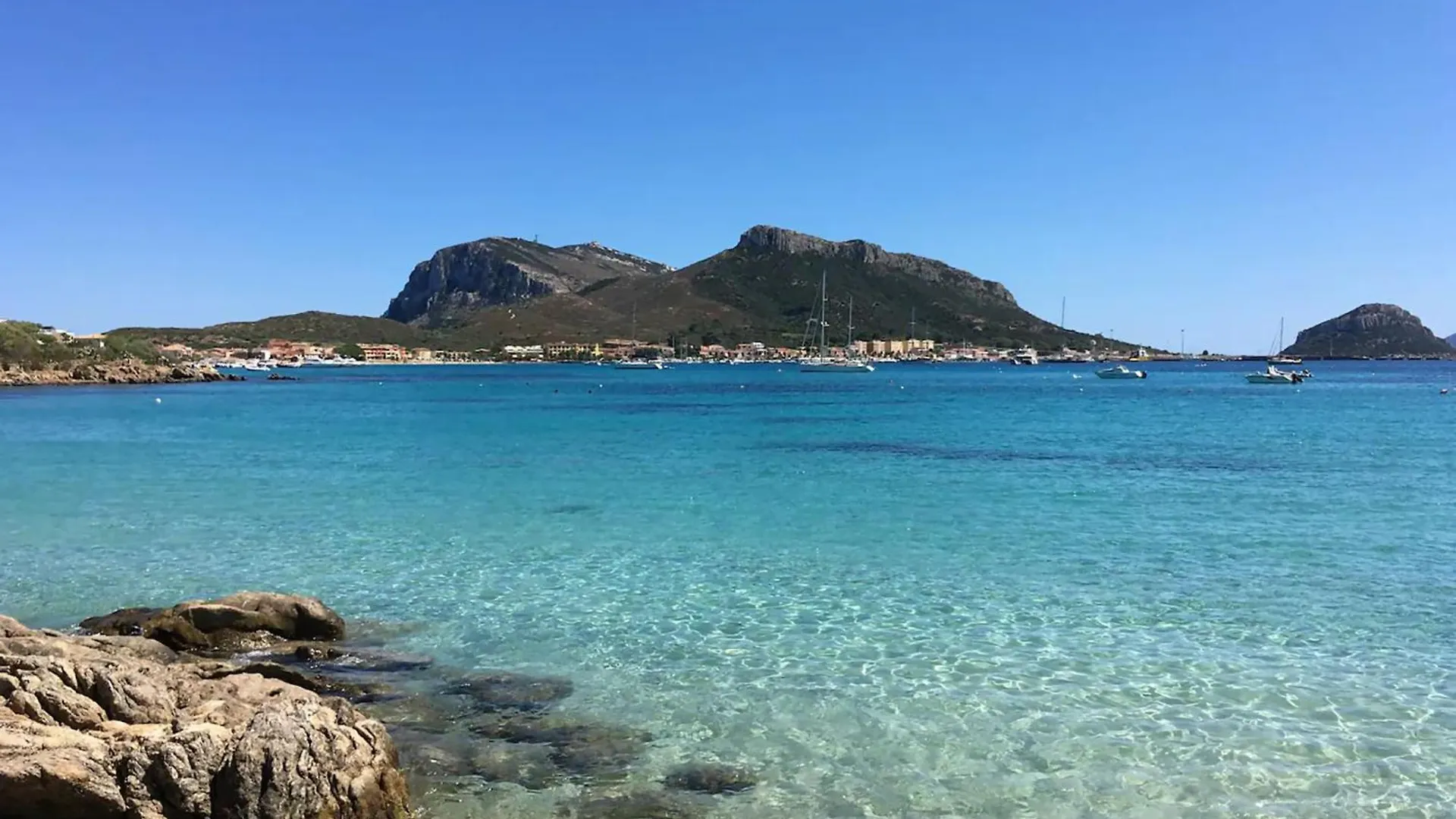 Appartamento Levante A 300M Dalla Spiaggia Golfo Aranci 0*,  Italy
