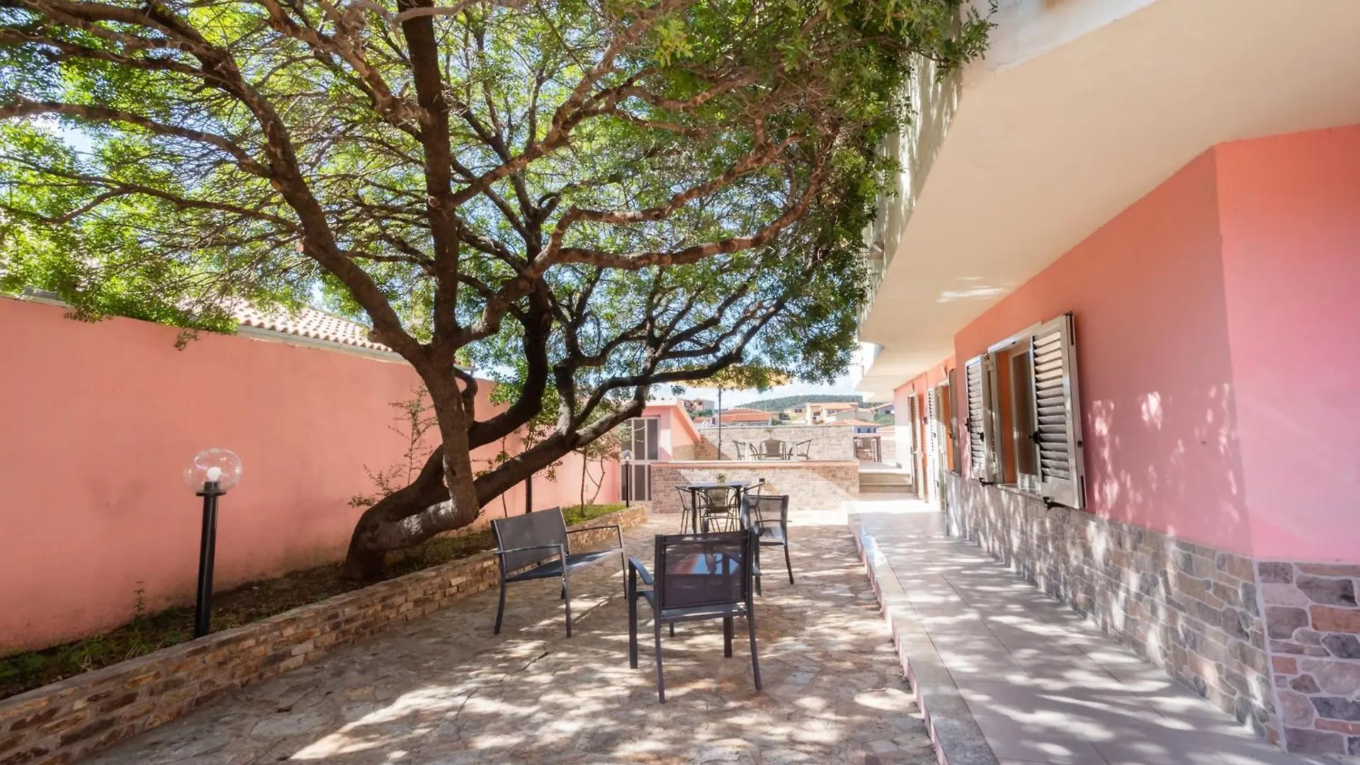 Apartment Appartamento Levante A 300M Dalla Spiaggia Golfo Aranci Italy